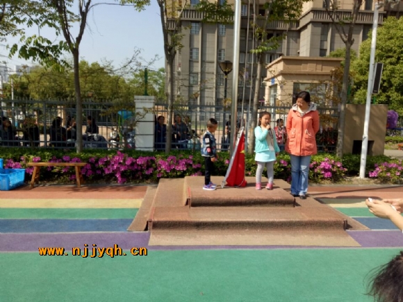 YH)UVP`[8WU~2D9G8XM7D]H.jpg