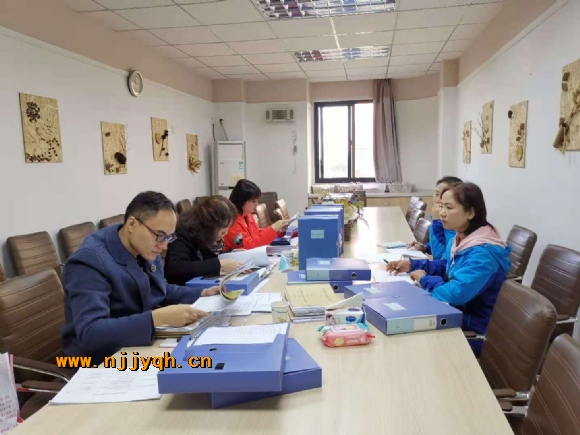 9be70f60acae45d4a7be2f4401eb0ff.jpg