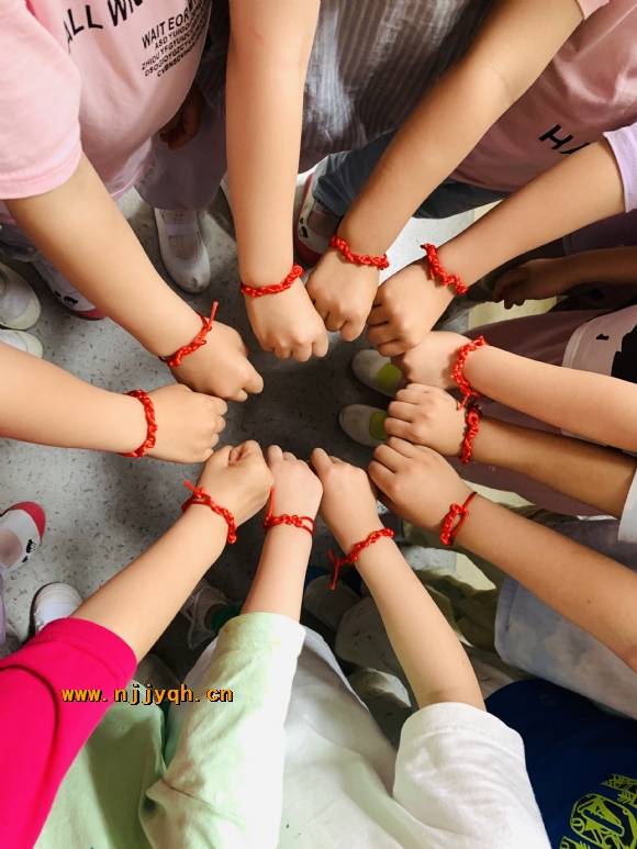 57ab438d992a32428de68664f77f35f.jpg