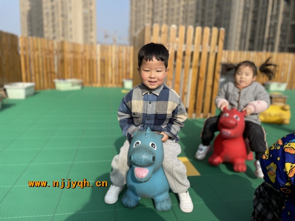 20048f84b09d970621a06fc2e605a3c.jpg