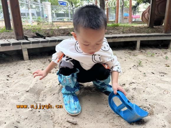 3DB371AA155F03AE81E7102B8DEE0004.jpg
